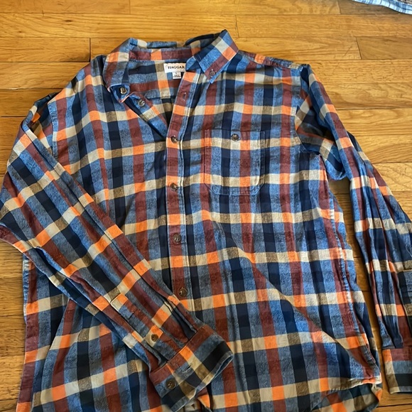 Haggar Flannel Button Down Shirt - Picture 3 of 3